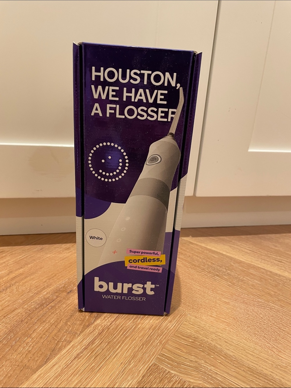 Burst water flosser